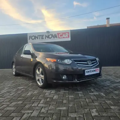 Honda Accord 2010 - 11950 EUR, 189906 km - AUTO.MOTO.pt - 189906km - foto 6 de 23