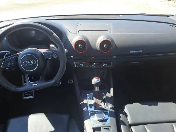 Audi RS3 Sportback 2019 - 55900 EUR, 77000 km - AUTO.MOTO.pt - 77000km - foto 11 de 42