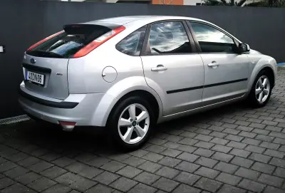 Ford Focus 2007 - 6950 EUR, 158684 km - AUTO.MOTO.pt - 158684km - foto 15 de 36