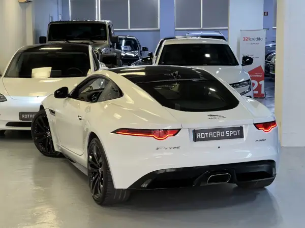 Jaguar F-Type 2019 - 47990 EUR, 45000 km - AUTO.MOTO.pt - 45000km - foto 4 de 47