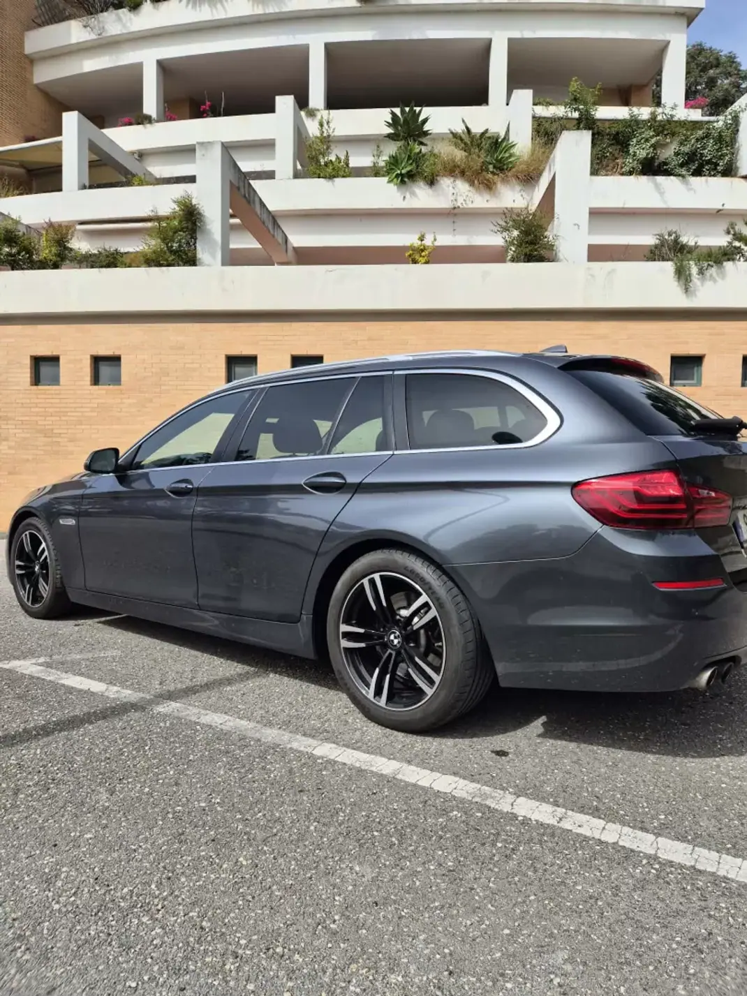 BMW 520 2017 - 20480 EUR, 135000 km - AUTO.MOTO.pt - 135000km - foto 13 de 13