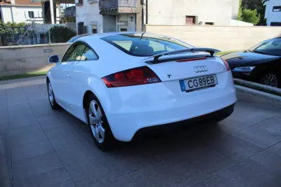 Audi TT Coupé 2014 - 16990 EUR, 211300 km - AUTO.MOTO.pt - 211300km - foto 7 de 22