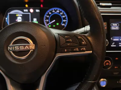 Nissan Leaf 2022 - 15990 EUR, 95500 km - AUTO.MOTO.pt - 95500km - foto 22 de 32