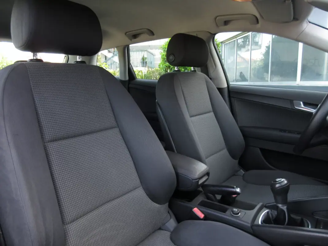 Audi A3 Sportback 2006 - 7490 EUR, 285 km - AUTO.MOTO.pt - 285km - foto 22 de 30