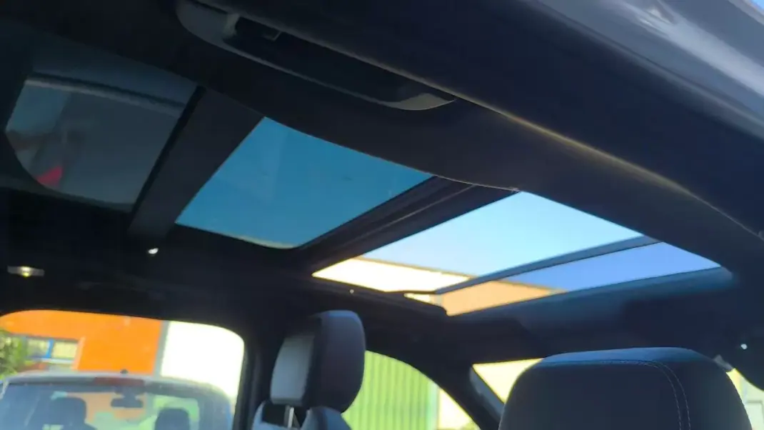 Jaguar F-Pace 2017 - 18900 EUR, 149000 km - 149000km - foto 4 de 23