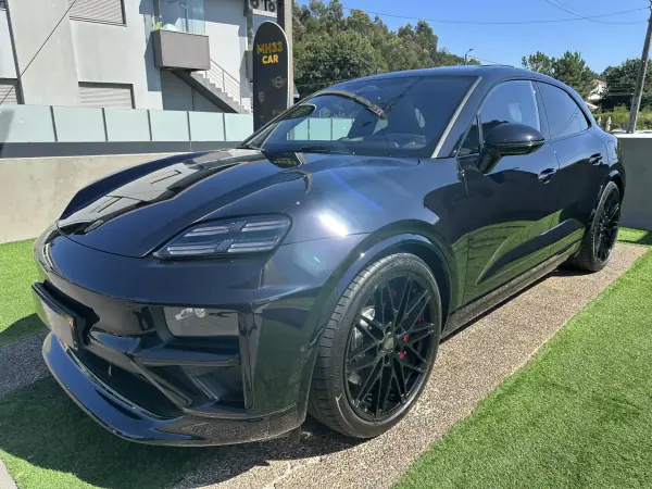 Porsche Macan 2025 - 127000 EUR, 12000 km - AUTO.MOTO.pt - 12000km - foto 3 de 80