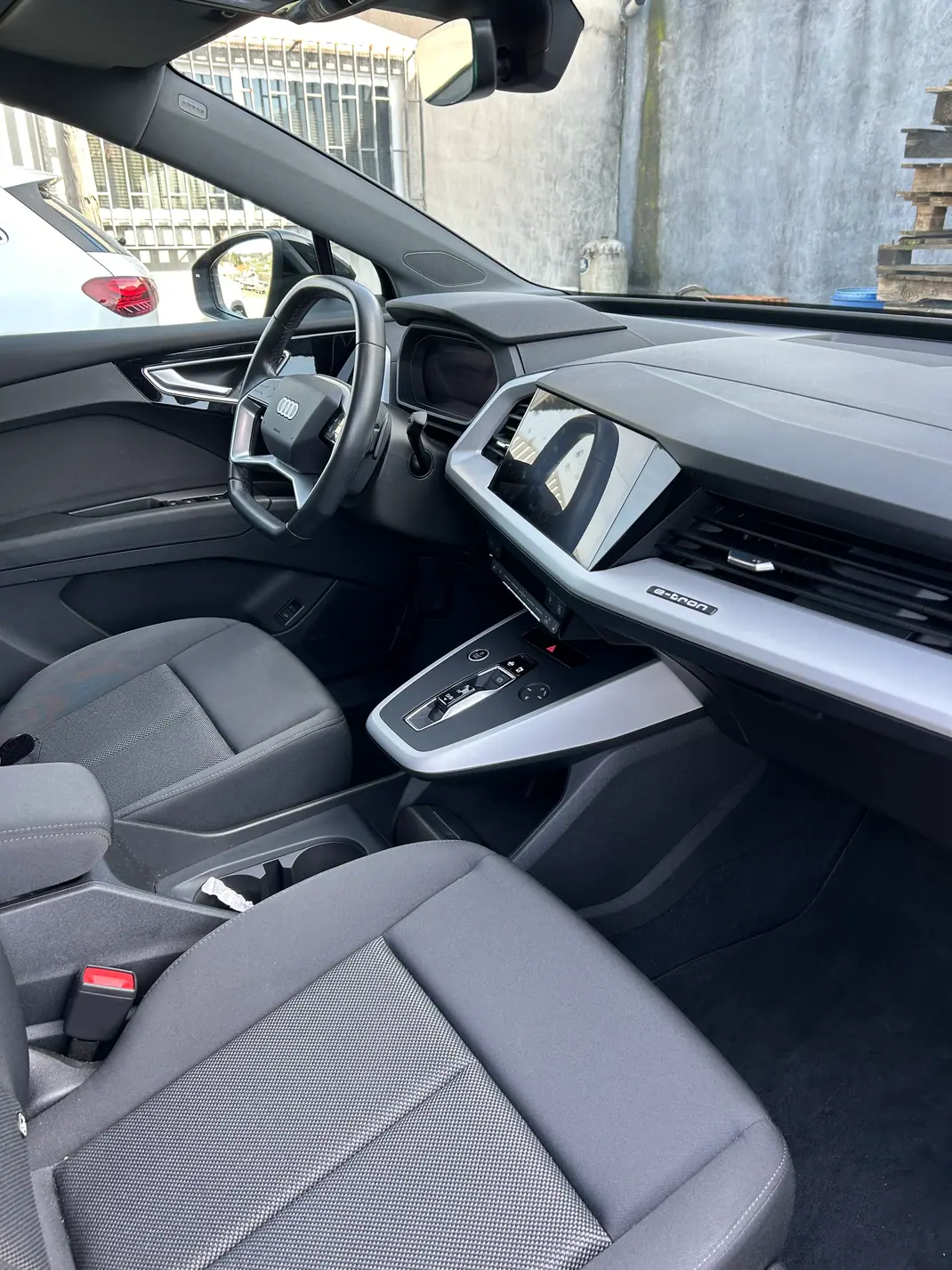 Audi Q4 e-tron 2023 - 35900 EUR, 23000 km - AUTO.MOTO.pt - 23000km - foto 12 de 12