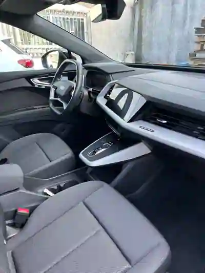 Audi Q4 e-tron 2023 - 35900 EUR, 23000 km - AUTO.MOTO.pt - 23000km - foto 12 de 12