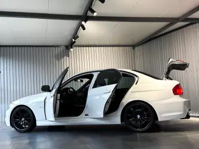 BMW 318 2011 - 15990 EUR, 230500 km - AUTO.MOTO.pt - 230500km - foto 5 de 38