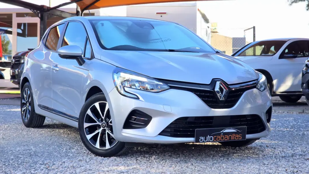 Renault Clio 2020 - 12850 EUR, 66000 km - AUTO.MOTO.pt - 66000km - foto 2 de 18