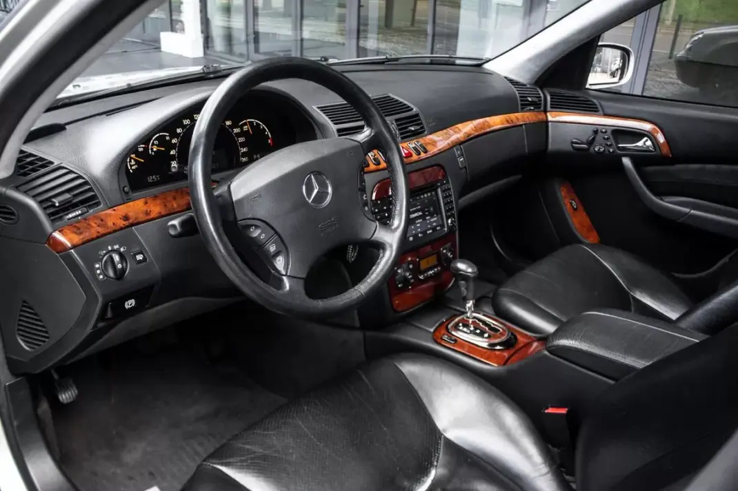 Mercedes-Benz S 320 2000 - 7450 EUR, 314321 km - AUTO.MOTO.pt - 314321km - foto 25 de 42