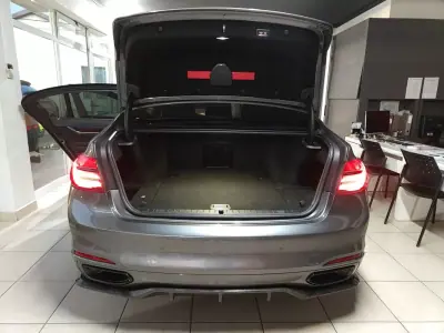 BMW 740 2018 - 30750 EUR, 246000 km - AUTO.MOTO.pt - 246000km - foto 15 de 40
