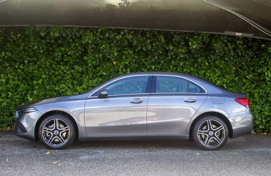 Mercedes-Benz A 250 Limousine 2023 - 31900 EUR, 33000 km - AUTO.MOTO.pt - 33000km - foto 7 de 14