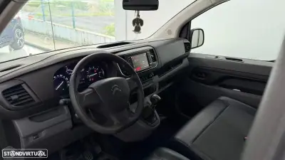 Citroën Jumpy 2021 - 14990 EUR, 221978 km - AUTO.MOTO.pt - 221978km - foto 10 de 21