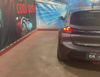 Peugeot 208 2023 - 14900 EUR, 44000 km - AUTO.MOTO.pt - 44000km - foto 15 de 47