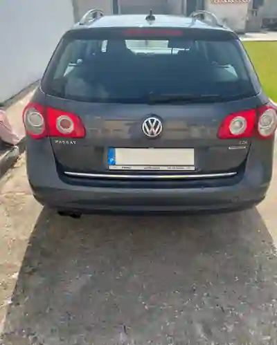 Volkswagen Passat Variant 2010 — foto 2 de 15