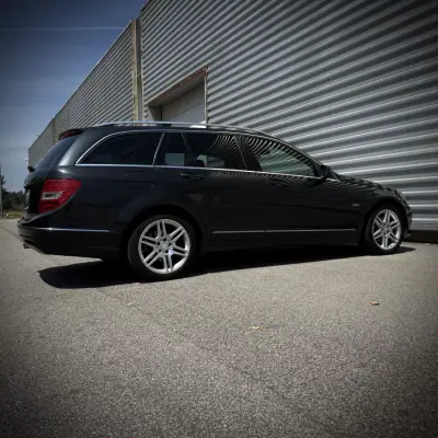 Mercedes-Benz C 180 2011 - 8900 EUR, 350000 km - AUTO.MOTO.pt - 350000km - foto 13 de 28