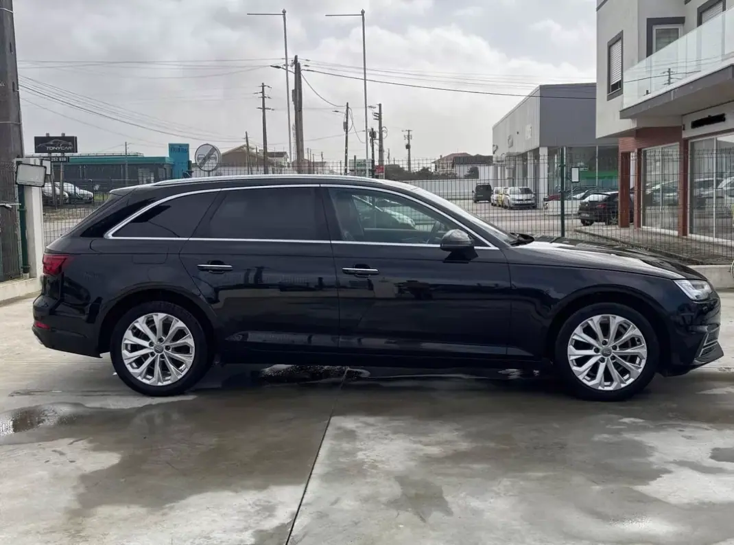 Audi A4 Avant 2020 - 30900 EUR, 129950 km - AUTO.MOTO.pt - 129950km - foto 10 de 41