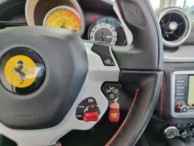 Ferrari California 2016 - 157000 EUR, 73000 km - AUTO.MOTO.pt - 73000km - foto 39 de 56