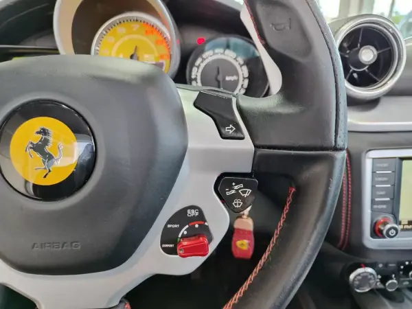 Ferrari California 2016 - 157000 EUR, 73000 km - AUTO.MOTO.pt - 73000km - foto 39 de 56