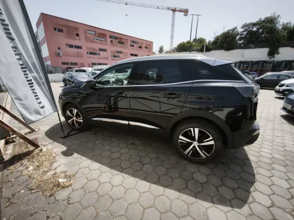 Peugeot 3008 2021 - 25600 EUR, 55789 km - AUTO.MOTO.pt - 55789km - foto 4 de 23
