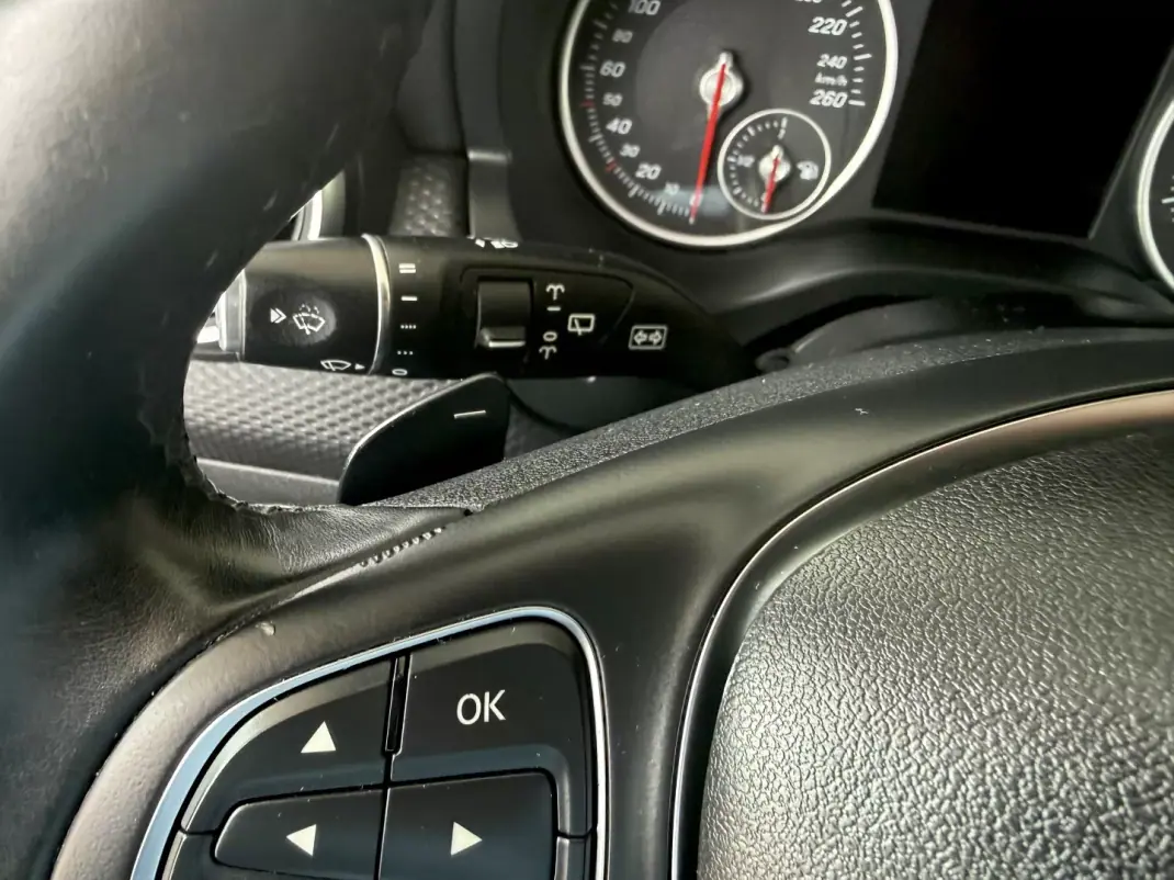 Mercedes-Benz A 180 2015 - 15999 EUR, 219500 km - AUTO.MOTO.pt - 219500km - foto 77 de 110