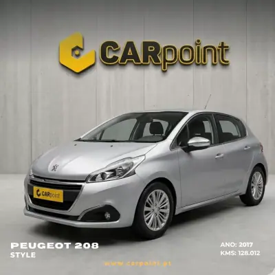 Peugeot 208 2017 - 9900 EUR, 128012 km - AUTO.MOTO.pt - 128012km - foto 2 de 10