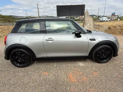 MINI Cooper 2023 - 23995 EUR, 20000 km - AUTO.MOTO.pt - 20000km - foto 3 de 52