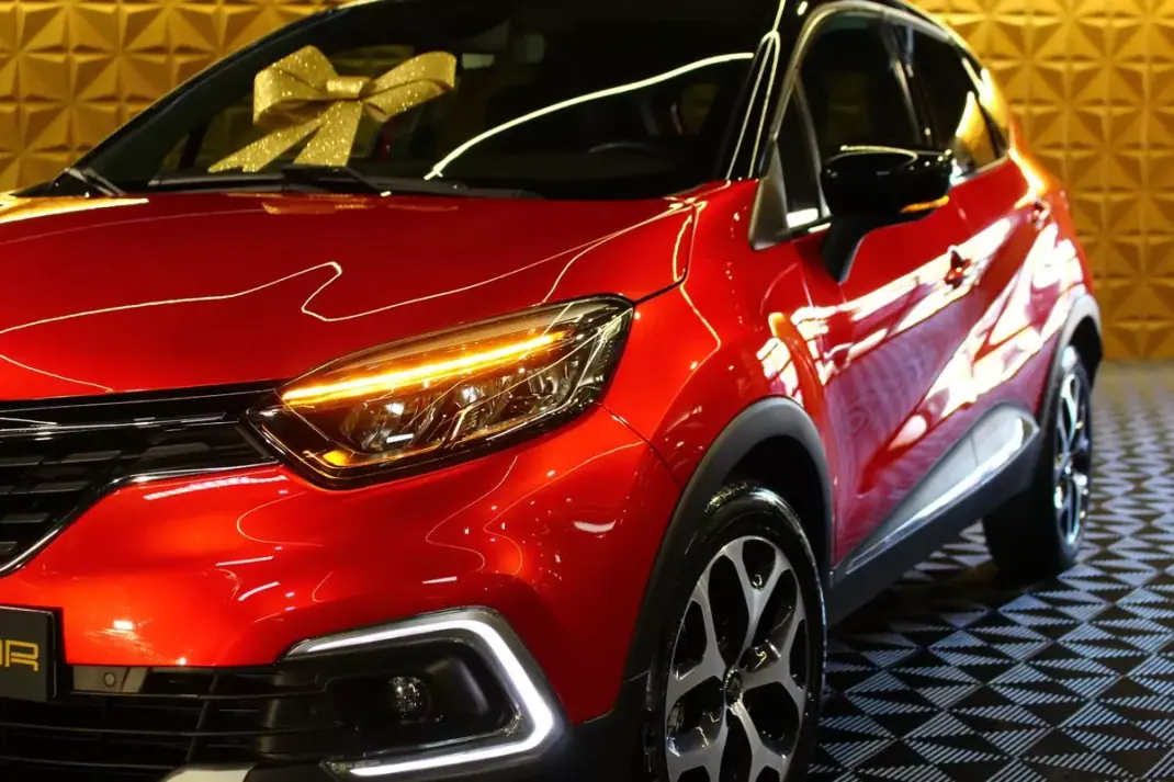 Renault Captur 2019 - 14900 EUR, 80047 km - AUTO.MOTO.pt - 80047km - foto 4 de 31
