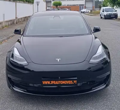 Tesla Model 3 2021 - 28990 EUR, 64400 km - AUTO.MOTO.pt - 64400km - foto 2 de 16