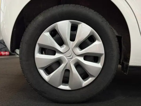 Citroën C1 2021 - 12900 EUR, 26000 km - AUTO.MOTO.pt - 26000km - foto 18 de 18