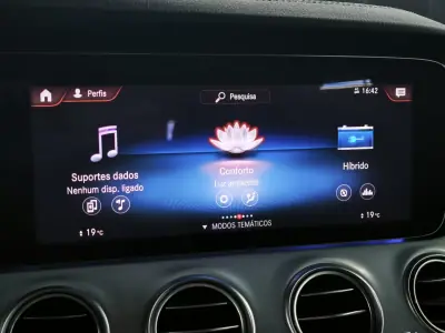 Mercedes-Benz E 300 2022 - 35950 EUR, 122245 km - AUTO.MOTO.pt - 122245km - foto 23 de 43