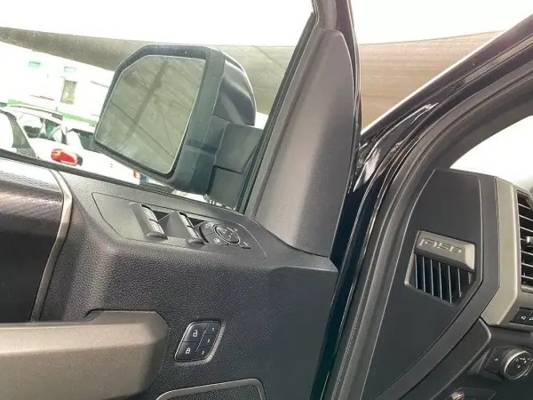 Ford F-150 2017 - 79800 EUR, 121888 km - AUTO.MOTO.pt - 121888km - foto 21 de 23
