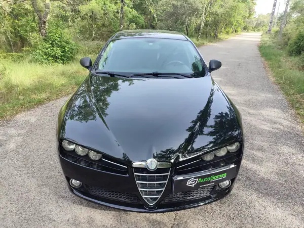 Alfa Romeo 159 Sportwagon 2010 - 7500 EUR, 267600 km - AUTO.MOTO.pt - 267600km - foto 7 de 17