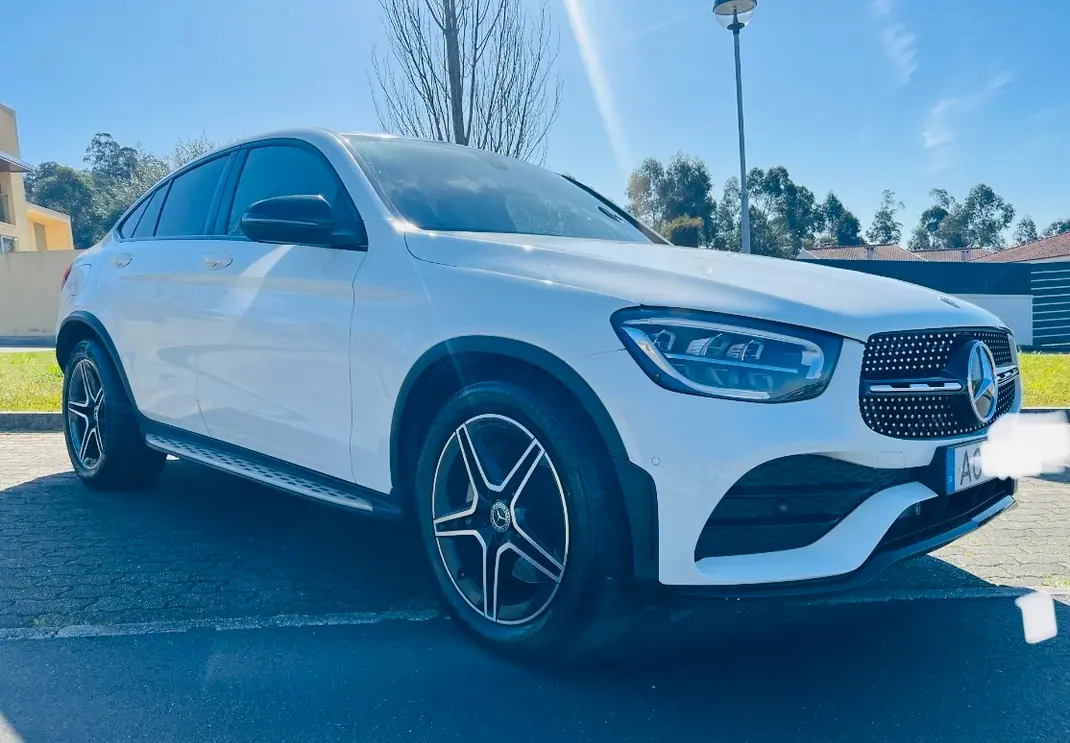 Mercedes-Benz GLC 300 2020 - 42750 EUR, 107000 km - AUTO.MOTO.pt - 107000km - foto 4 de 19
