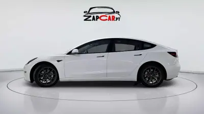 Tesla Model 3 2023 - 36900 EUR, 30450 km - 30450km - foto 3 de 15