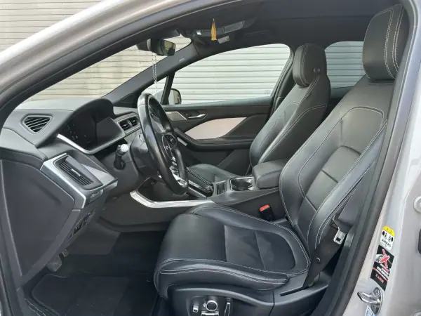 Jaguar I-Pace 2018 - 27900 EUR, 113000 km - AUTO.MOTO.pt - 113000km - foto 28 de 59