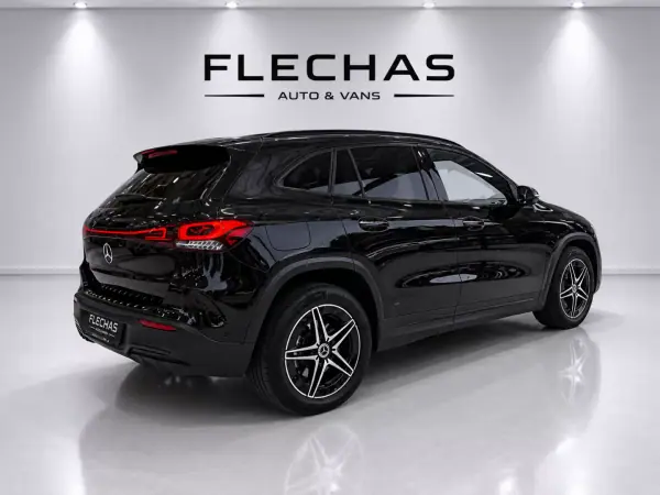 Mercedes-Benz EQA 2022 - 31500 EUR, 99000 km - AUTO.MOTO.pt - 99000km - foto 2 de 9
