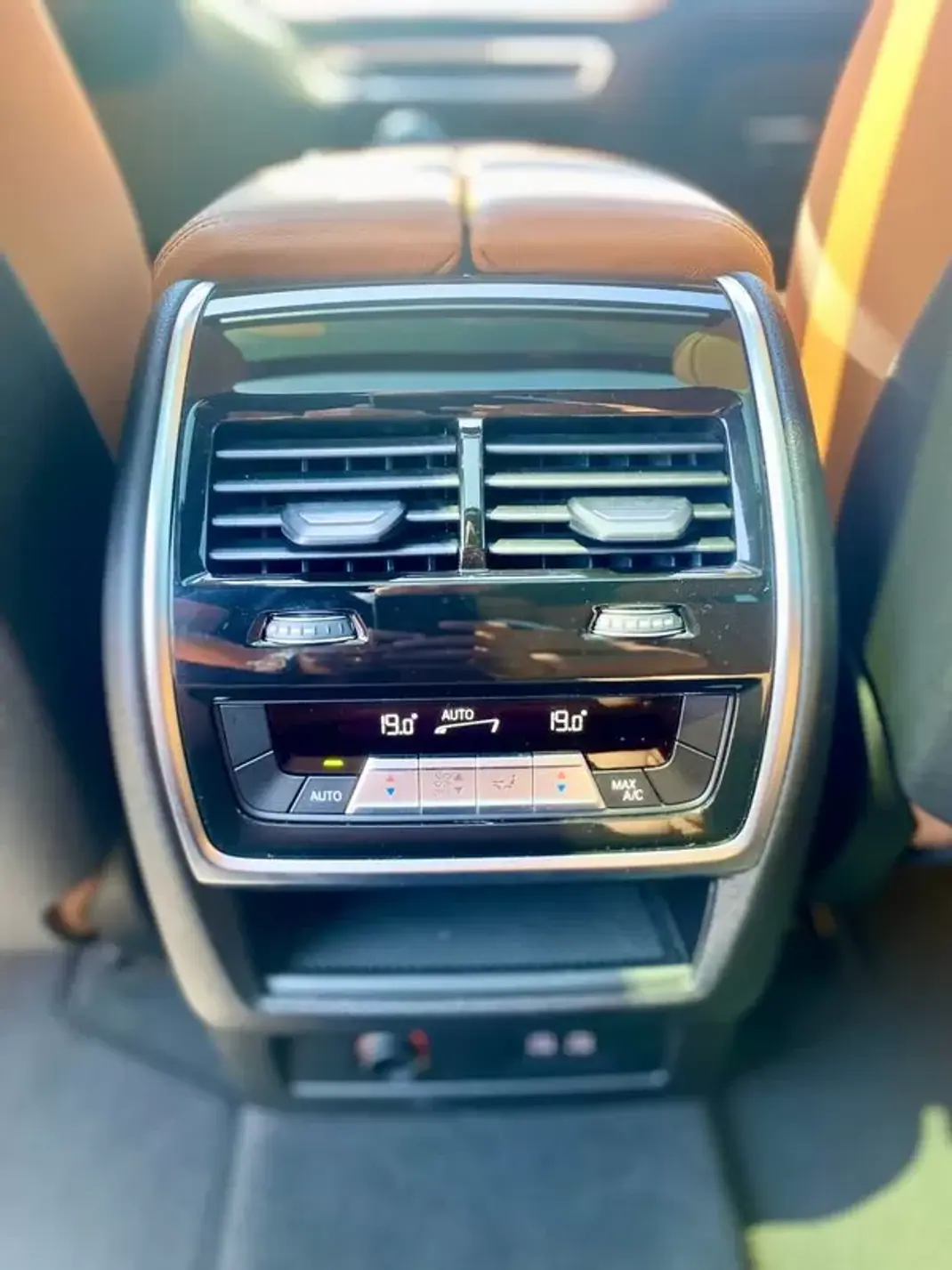 BMW X7 2021 - 84900 EUR, 69000 km - AUTO.MOTO.pt - 69000km - foto 35 de 49