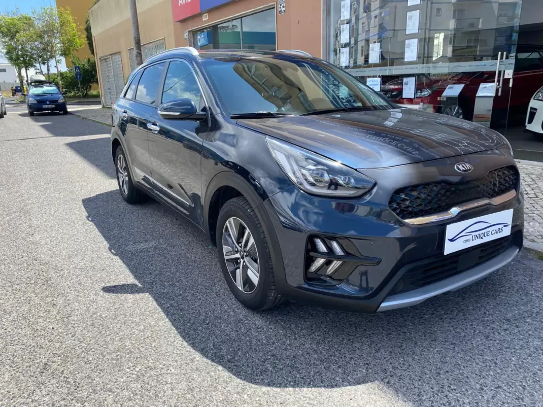 Kia Niro 2019 - 17250 EUR, 15900 km - AUTO.MOTO.pt - 15900km - foto 2 de 17