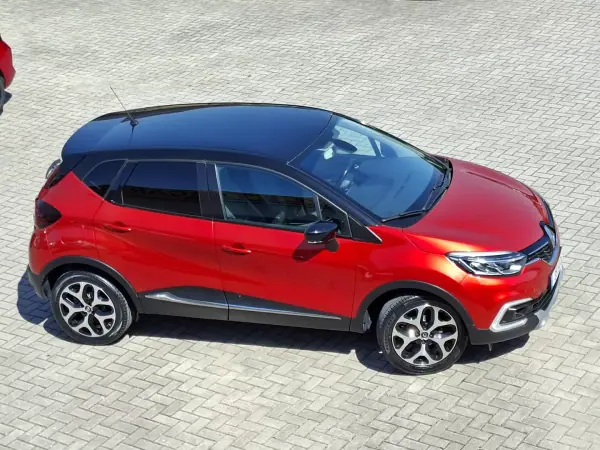 Renault Captur 2019 - 13350 EUR, 79800 km - AUTO.MOTO.pt - 79800km - foto 12 de 27