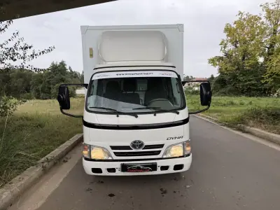 Toyota Dyna 2008 — foto 4 de 28