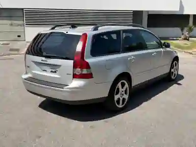 Volvo V50 2007 - 5500 EUR, 326000 km - AUTO.MOTO.pt - 326000km - foto 2 de 13