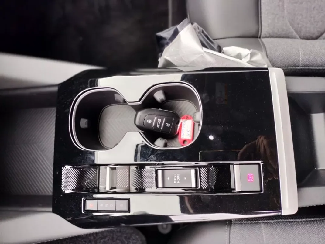 Citroën C5 X 2023 - 35000 EUR, 6500 km - AUTO.MOTO.pt - 6500km - foto 23 de 29