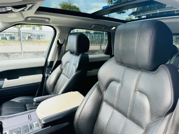 Land Rover Range Rover Sport 2016 - 59999 EUR, 89000 km - AUTO.MOTO.pt - 89000km - foto 18 de 43