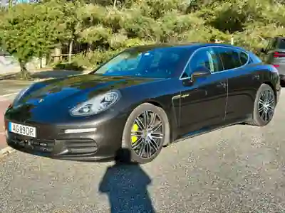 Porsche Panamera 2015 - 270000km