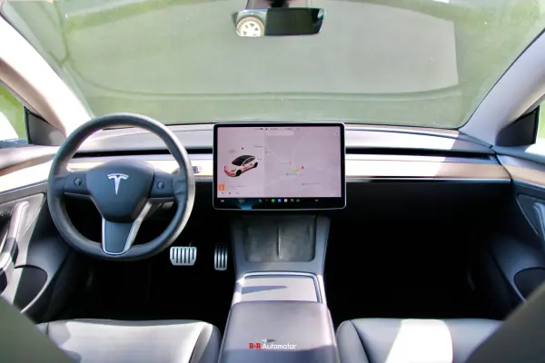 Tesla Model 3 2021 - 32400 EUR, 70000 km - AUTO.MOTO.pt - 70000km - foto 15 de 39