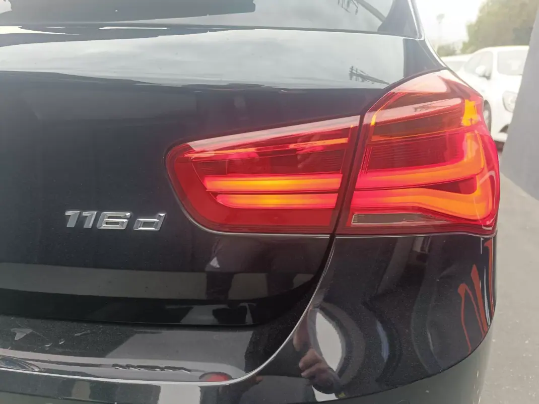 BMW 116 2015 - 12900 EUR, 156049 km - AUTO.MOTO.pt - 156049km - foto 29 de 29