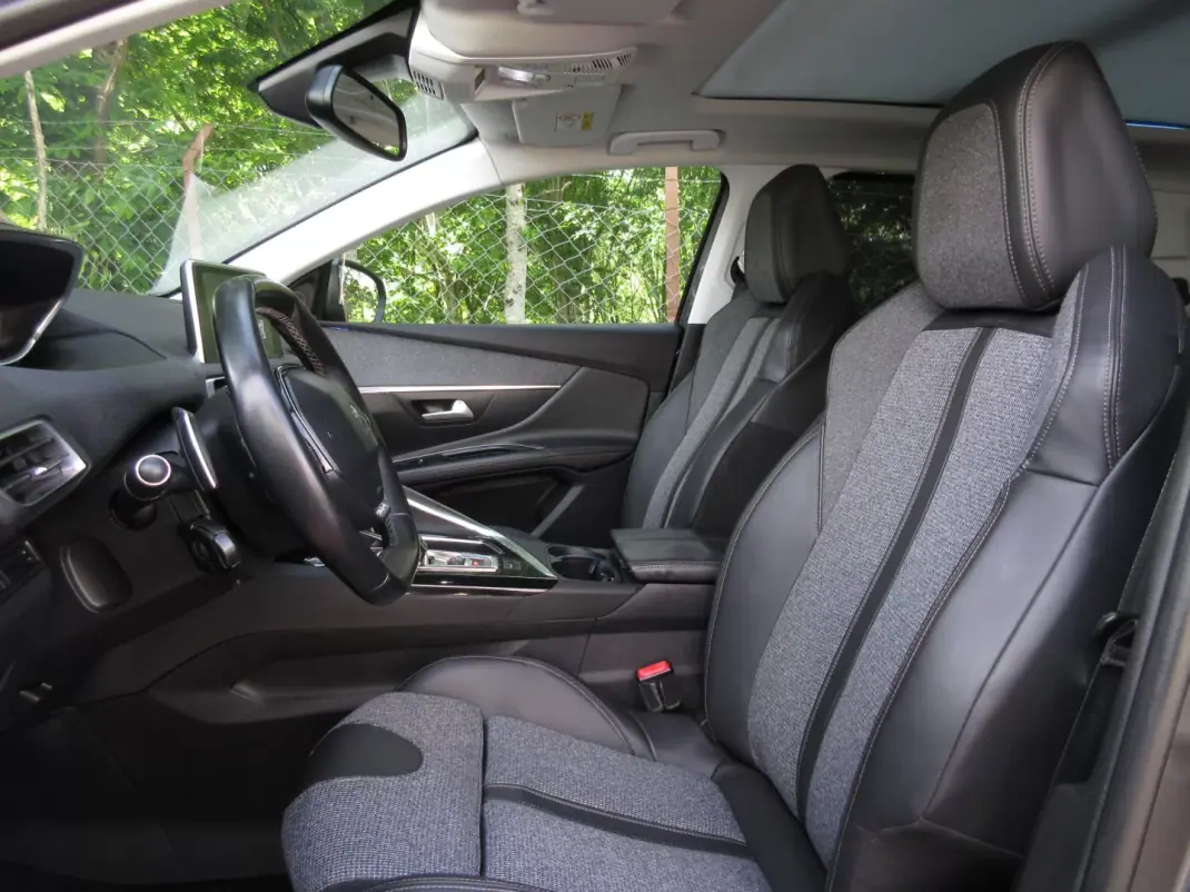 Peugeot 5008 2017 - 20490 EUR, 161000 km - AUTO.MOTO.pt - 161000km - foto 27 de 57