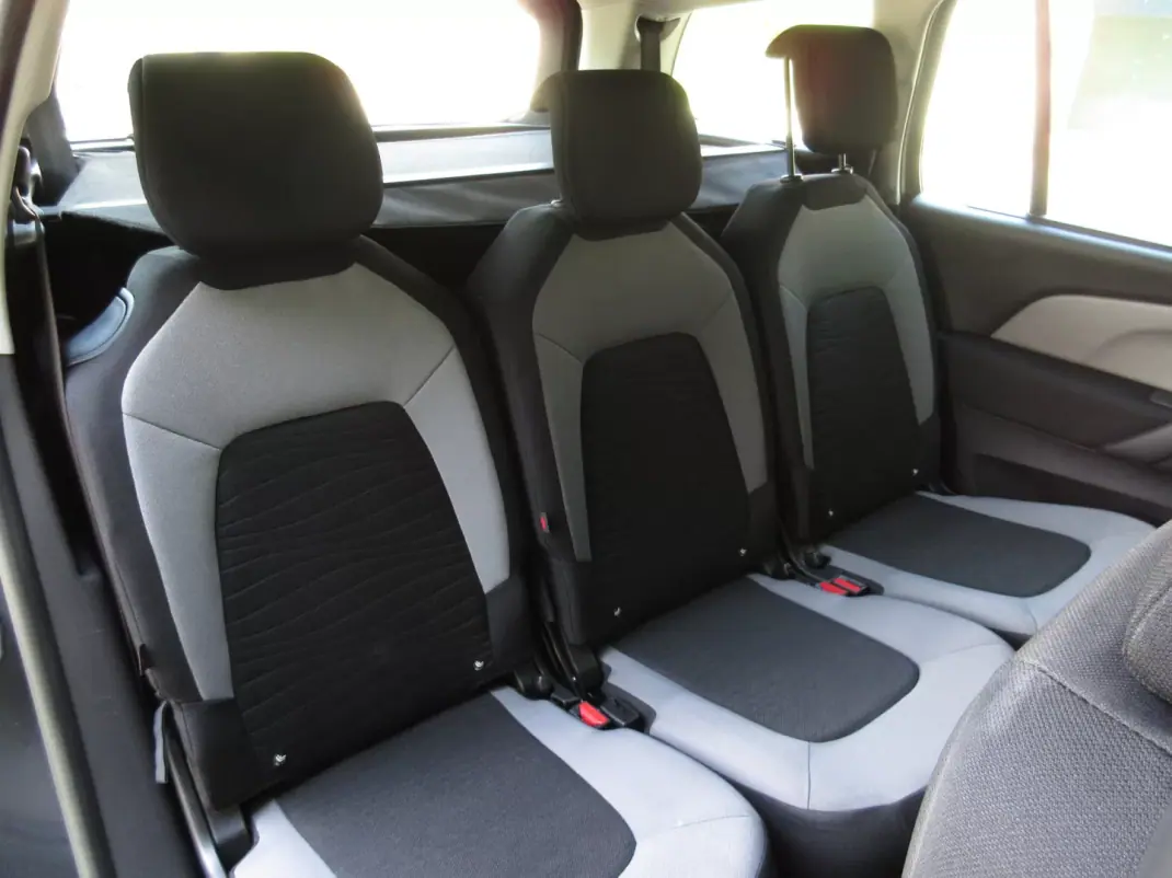 Citroën C4 Grand Picasso 2014 - 11490 EUR, 185000 km - AUTO.MOTO.pt - 185000km - foto 42 de 60